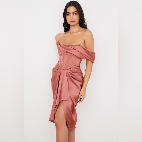 NWOT House of CB Janis Rouge Satin One Shoulder Draped Midi Dress - Picture 3 of 8